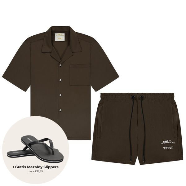 In Gold We Trust The Beach Zomerset Donker Groen