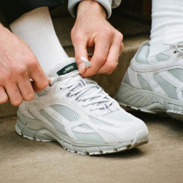 Mercer Amsterdam The Re-Run Monochrome Sneaker Grijs