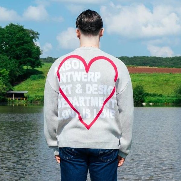 Arbor Antwerp Pink Love Knit Sweater Grijs