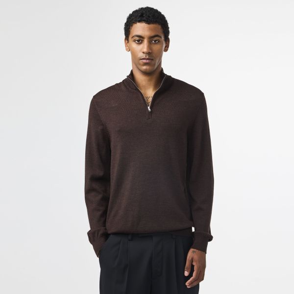 NN.07 Sergio Zip Mock Sweater Bruin