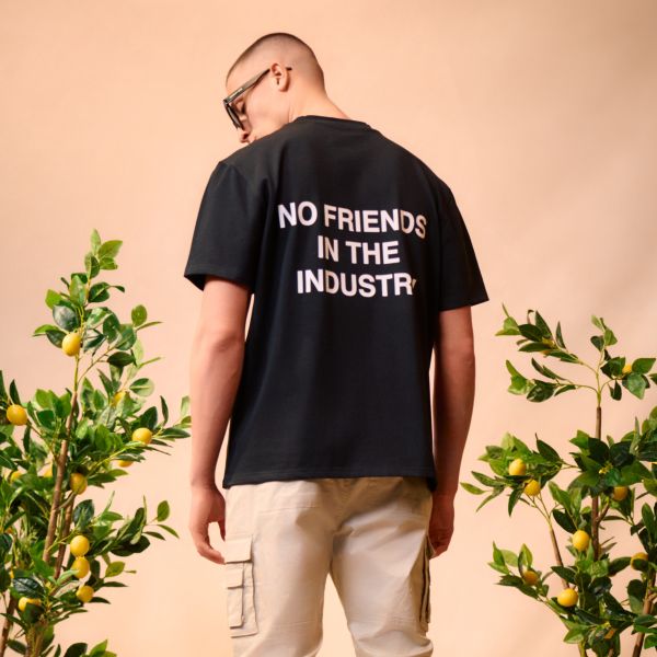 Croyez No Friends T-shirt Zwart