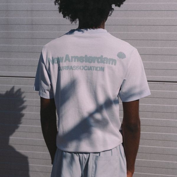 New Amsterdam Surf Association Sprayed Logo T-shirt Licht Blauw